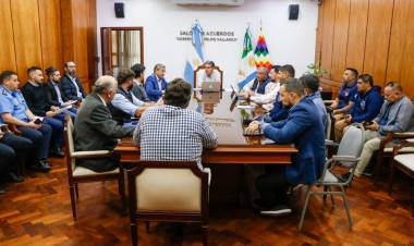 El gobierno,fuerzas federales,provinciales y privadas se reuniron para un plan " "Escuchar para Hacer"en Resistencia y Saenz Peña